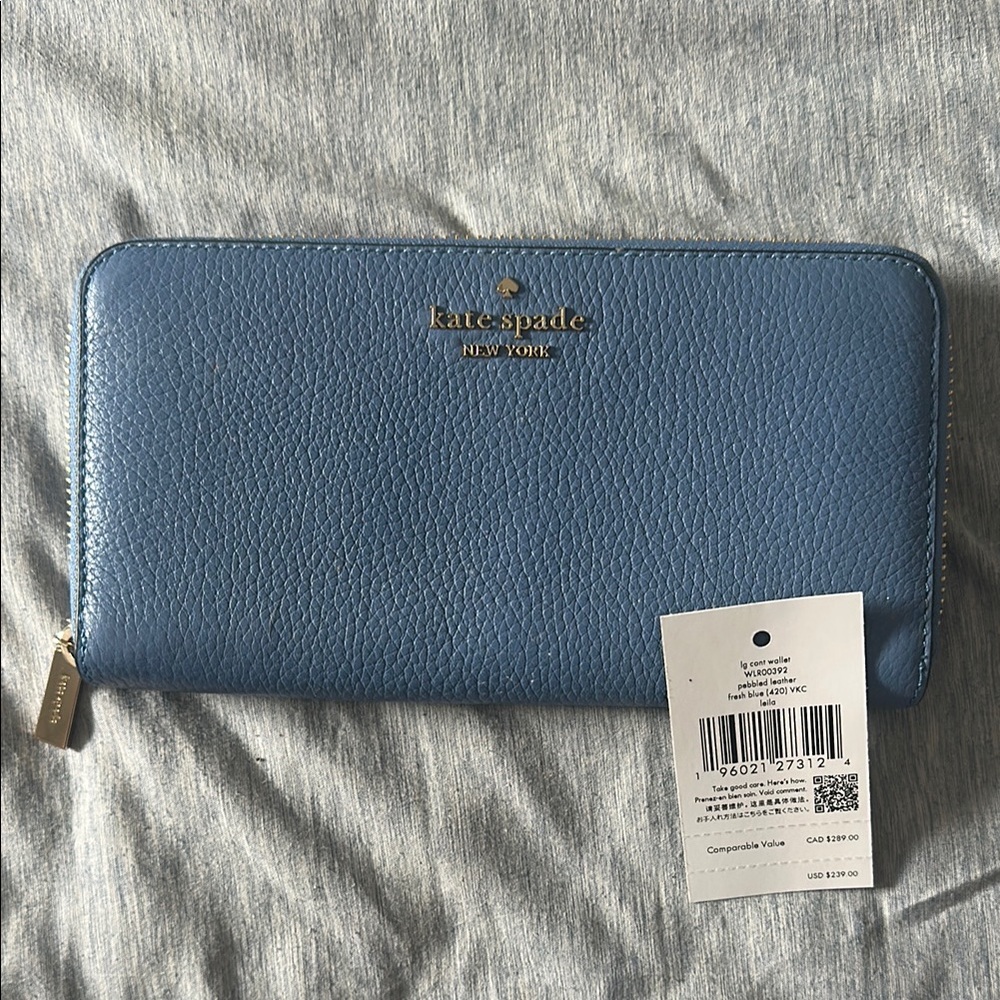 Kate Spade Blue Leather Wallet Sleek Design